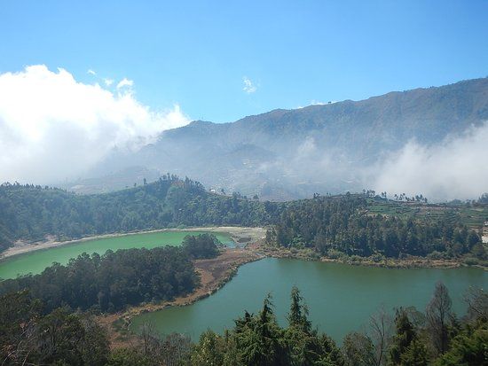 Batu Pandang Ratapan Angin