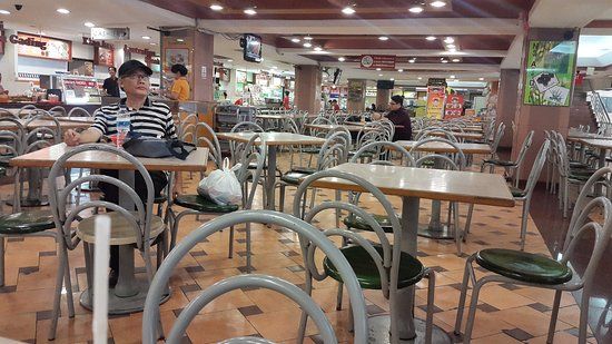 Mall Golden Truly