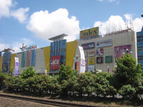Royal Plaza