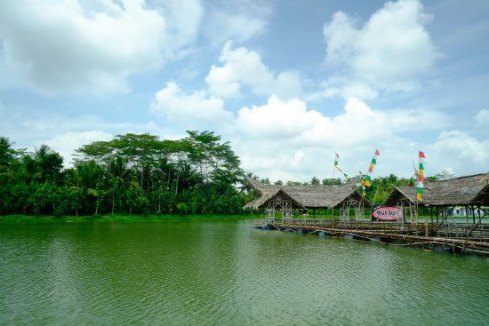 Bojong Rongga Lake