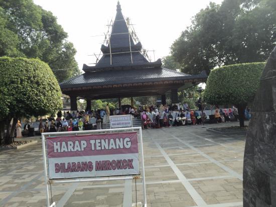 Tomb of Soekarno