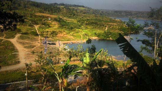 Bersepeda di sekitar kota