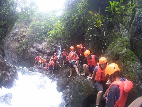 Hiking di Munara Mountain