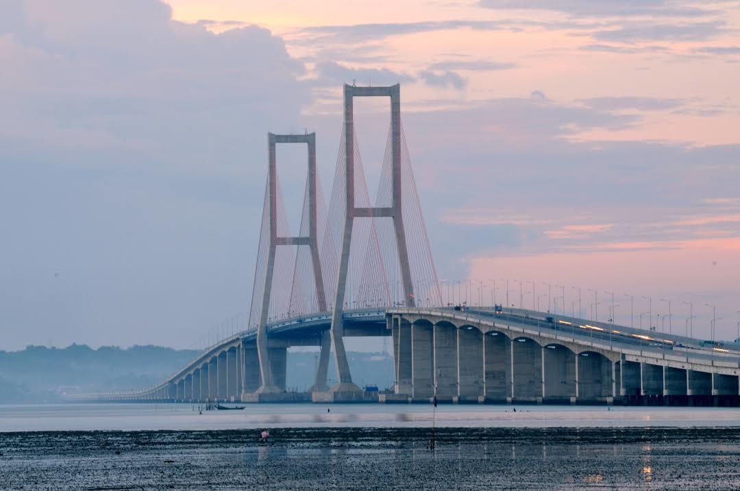 Jembatan Nasional Suramadu