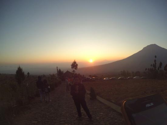Basecamp Pendakian Sumbing Via Sipetung