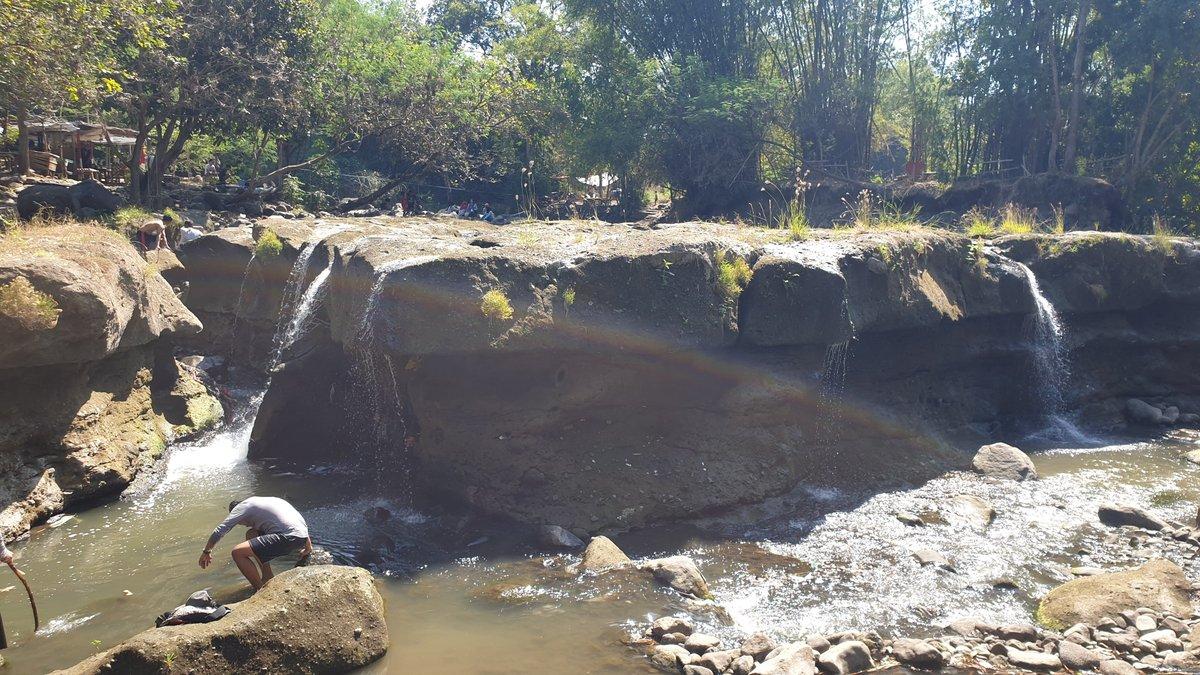 Grojogan Limo Waterfall