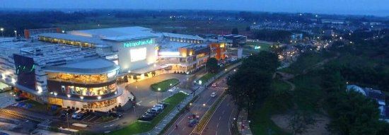 Metropolitan Mall
