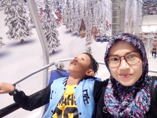 Trans Snow World