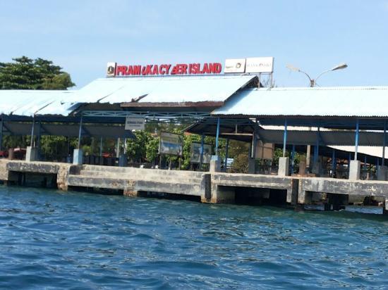 Bersepeda di Taman