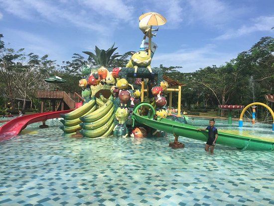 Water Kingdom Family Aquatic Adventure Park