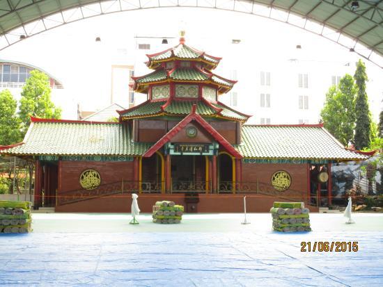 Masjid Muhammad Cheng Hoo Surabaya