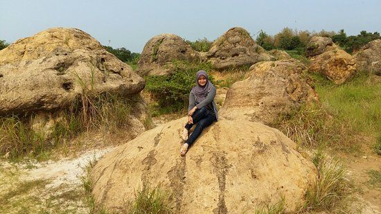 Jamur Hill