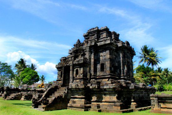 Candi Ngawen