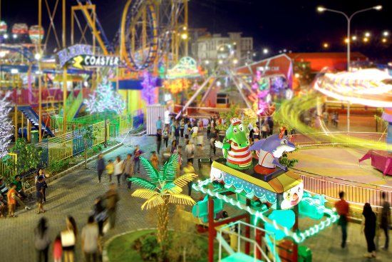 Suroboyo Carnival park